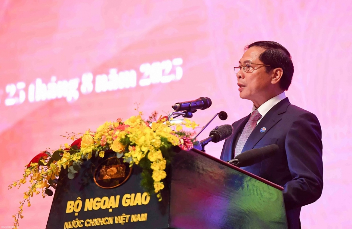  tu phut khoi dau, nganh ngoai giao viet nam da mang su menh cao ca hinh anh 1