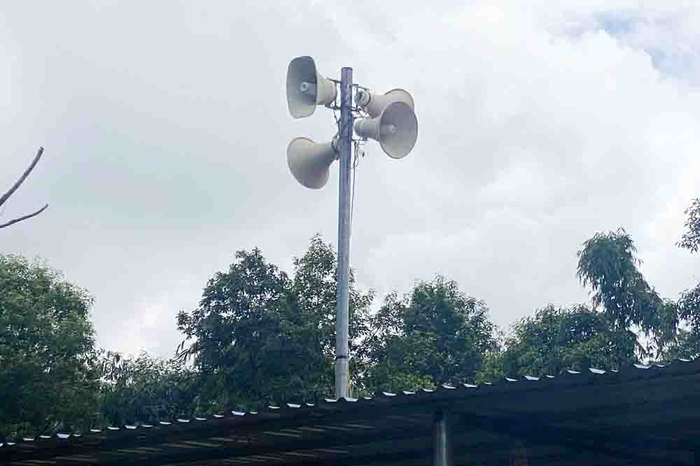 loa truyen thanh la chan mua lu o binh lu hinh anh 1