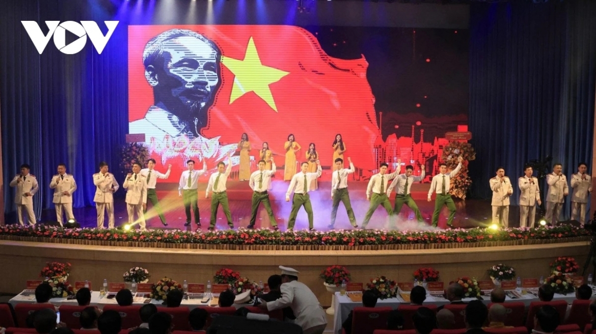 80 nam cong an nhan dan viet nam hanh trinh tu gian kho den chinh quy, hien dai hinh anh 3