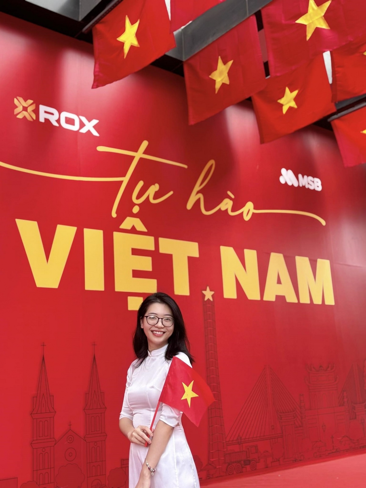 Diem check-in yeu nuoc cuc hot tren duong nguyen chi thanh hinh anh 1