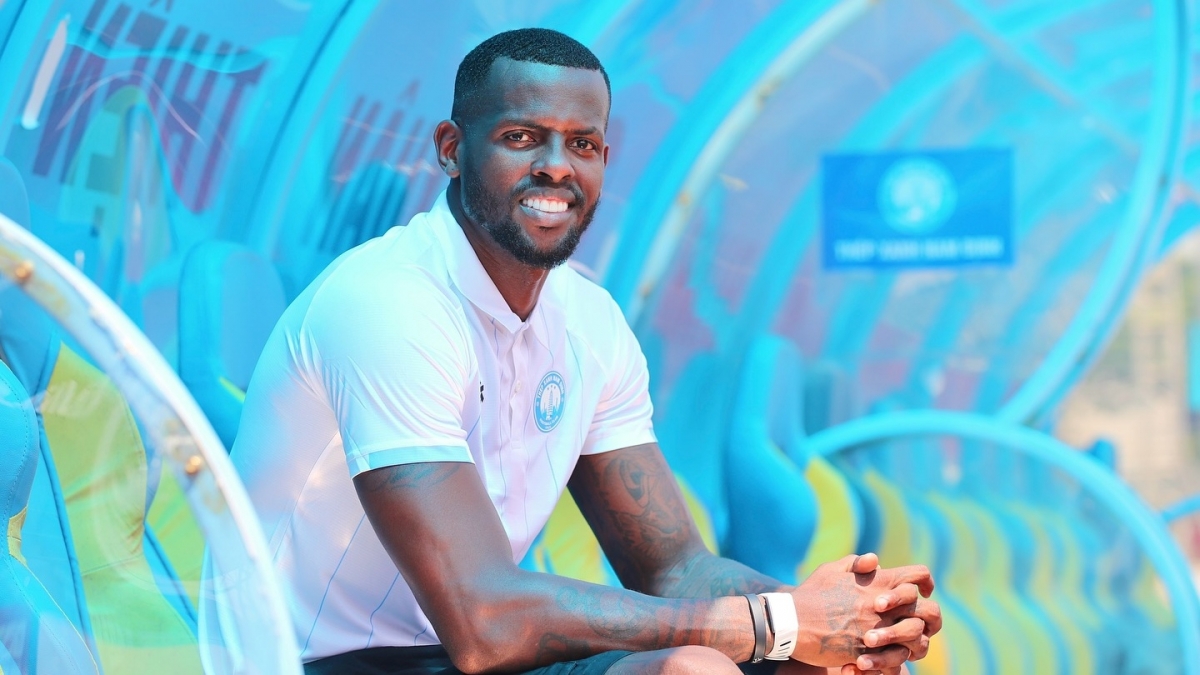 Chuyển nhượng V-League 2025/2026: Nam Định chiêu mộ “người nhện” của U20 Brazil