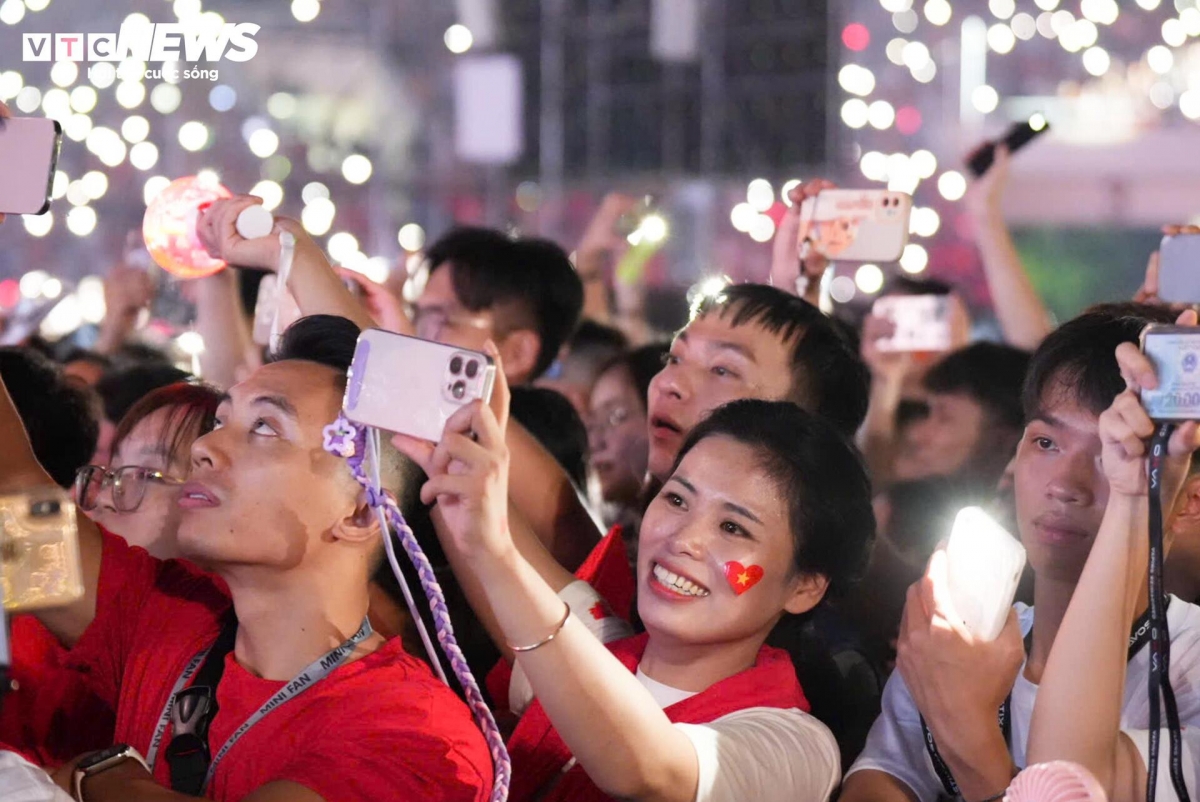 stunning scenes from national concert celebrating 80 years of national day picture 14