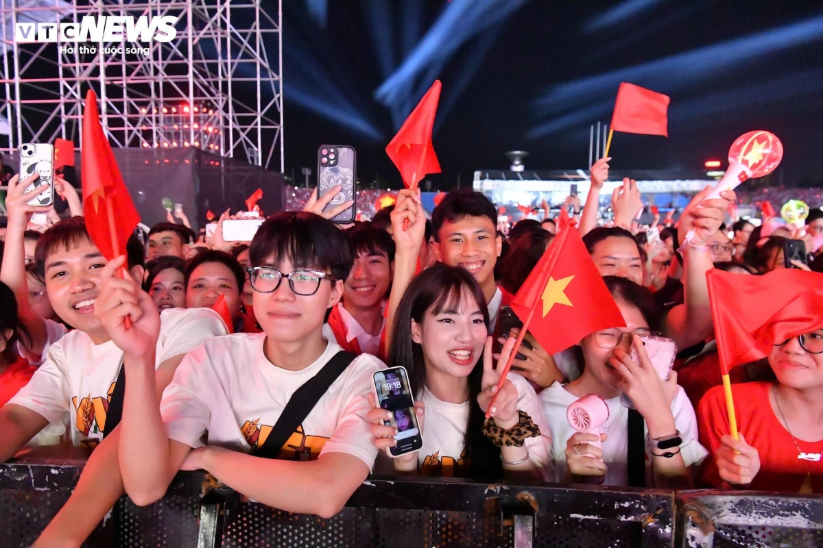 stunning scenes from national concert celebrating 80 years of national day picture 15