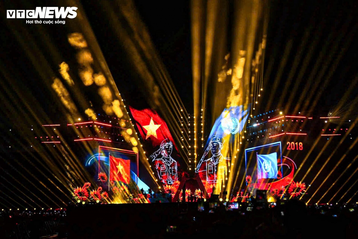 stunning scenes from national concert celebrating 80 years of national day picture 17