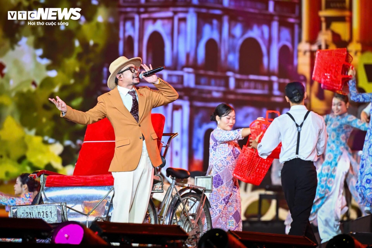 stunning scenes from national concert celebrating 80 years of national day picture 19
