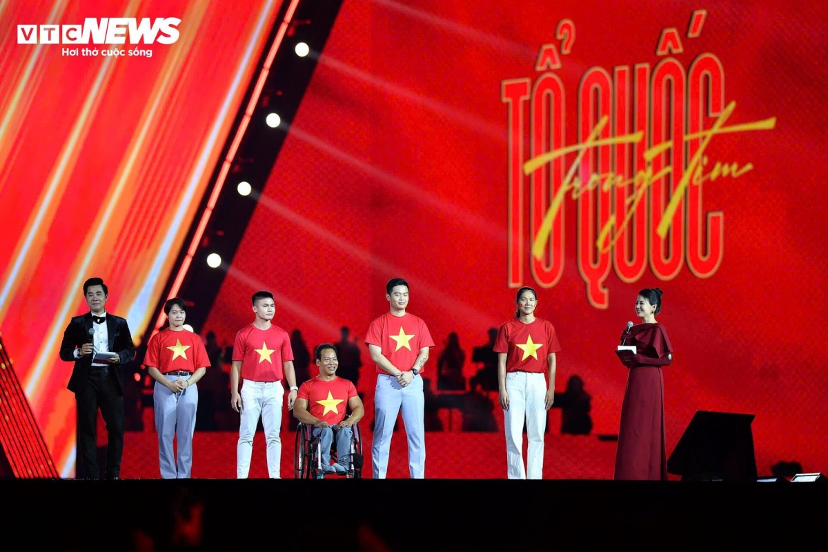 stunning scenes from national concert celebrating 80 years of national day picture 20