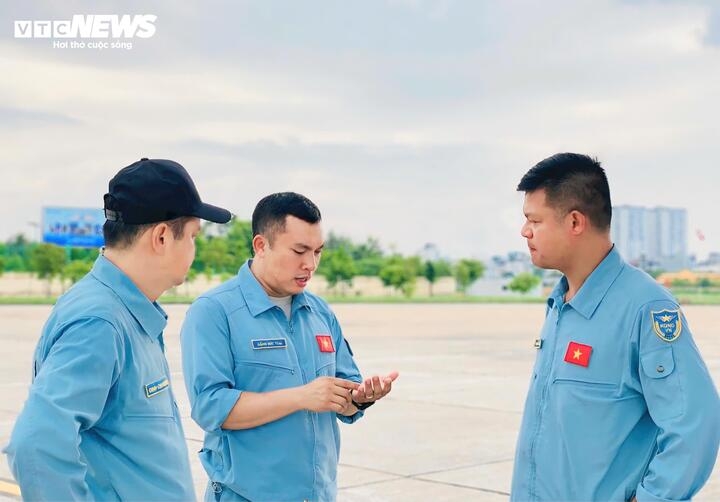 nguoi dan nhip bien doi ngua tho casa tren bau troi thao luyen a80 hinh anh 4