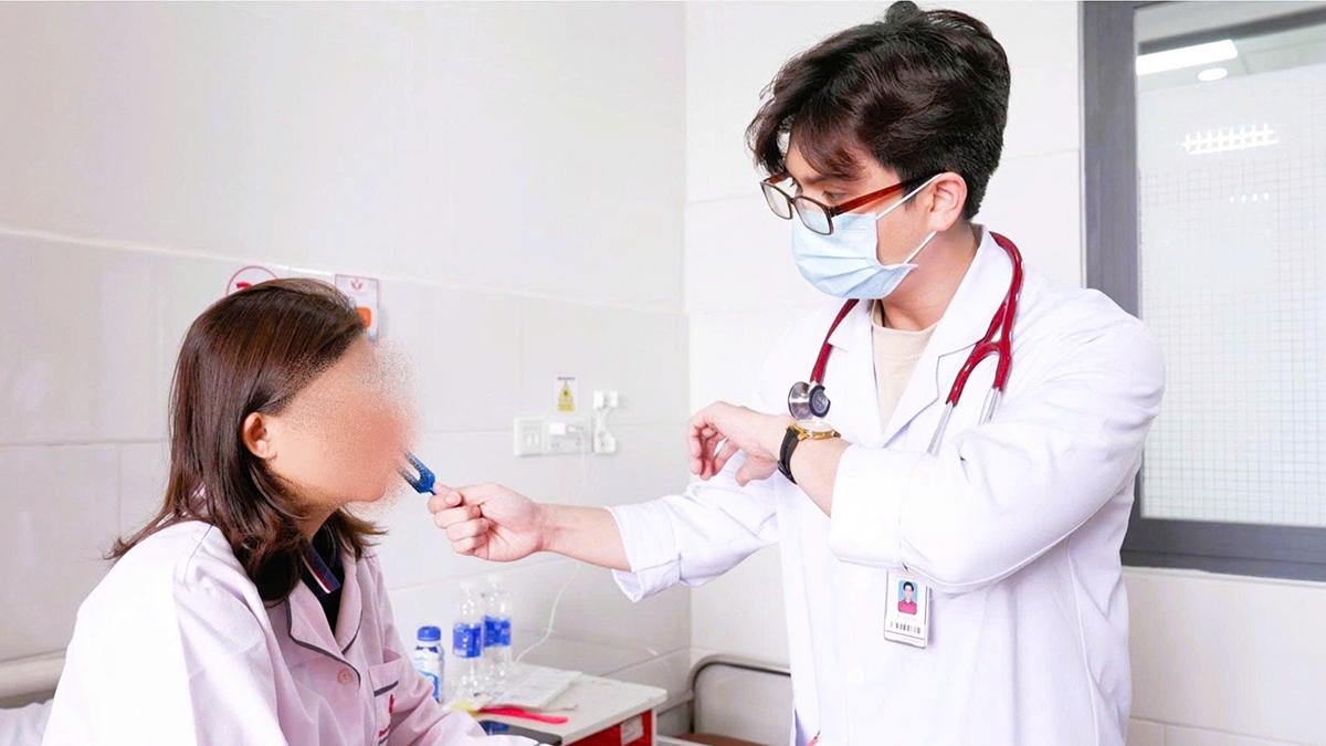 Cứu chữa bệnh nhân bị u cuộn cảnh hiếm gặp, nguy cơ tử vong