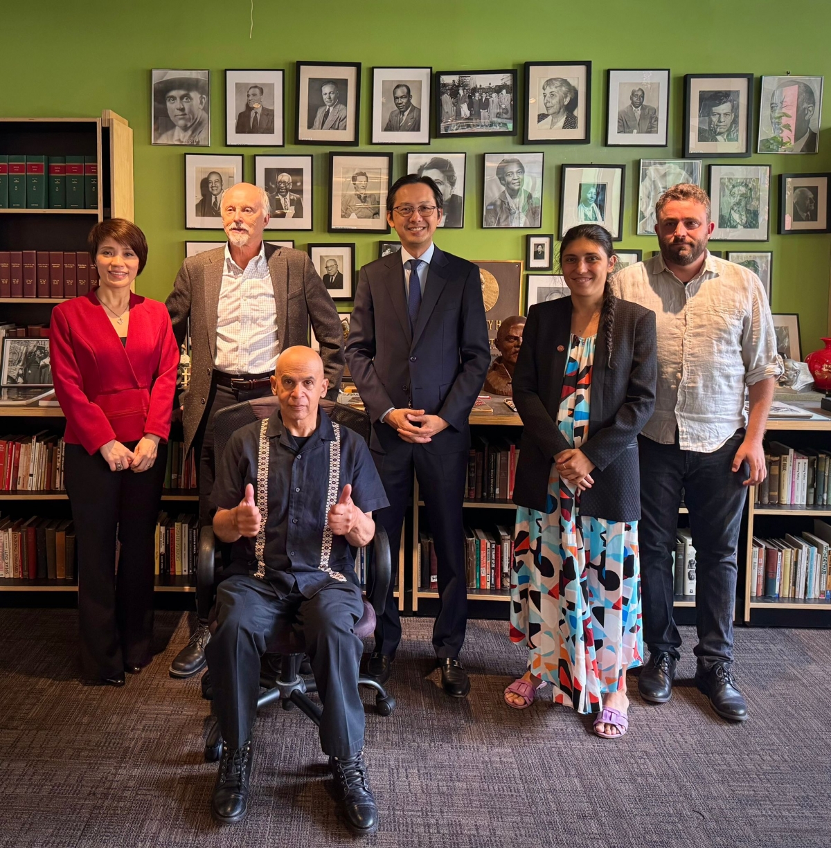 Đại sứ Đỗ Hùng Việt thăm và làm việc với Lãnh đạo Đảng Cộng sản Mỹ