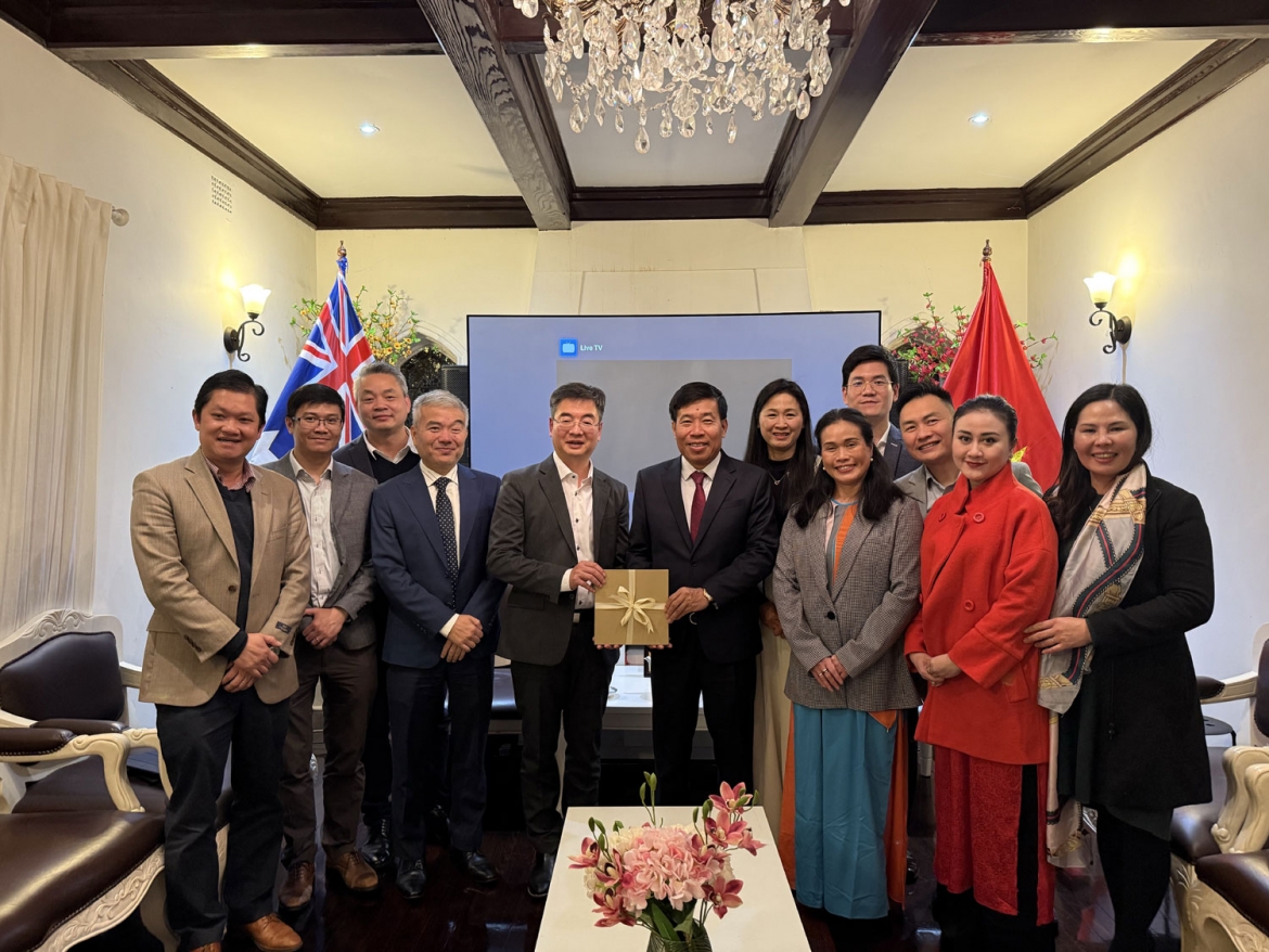 ra mat nen tang day tieng viet cho tre em o nuoc ngoai hinh anh 2