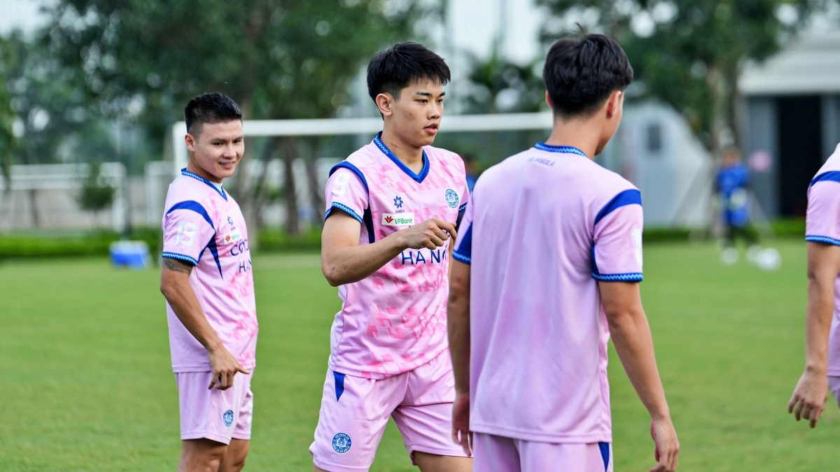 Vô địch giải Đông Nam Á, sao trẻ U23 Việt Nam bất ngờ "lột xác" ở CLB