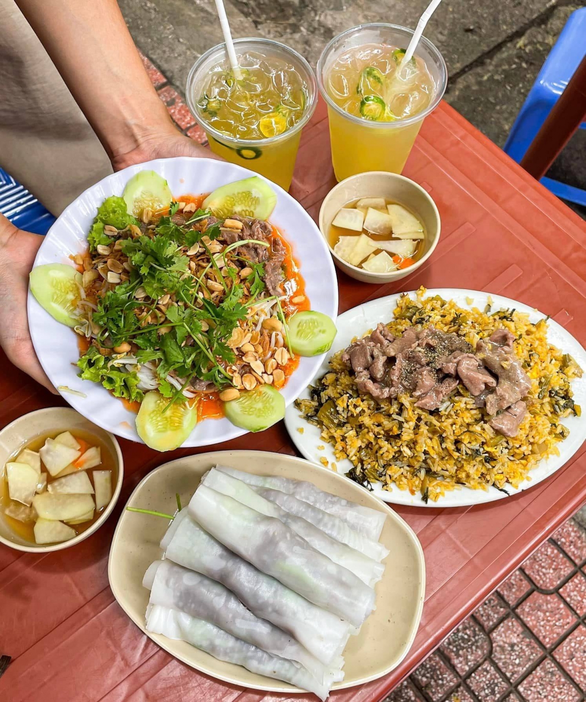 where to eat in hanoi on september 2 4 must-visit food streets picture 5 where to eat in hanoi on september 2 4 must-visit food streets picture 5