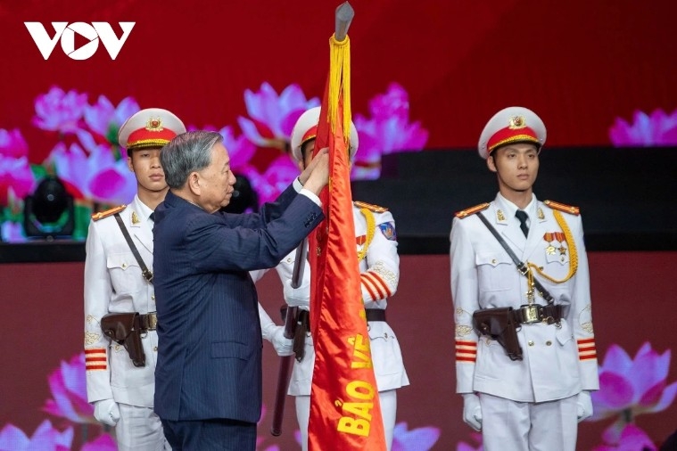 party chief officers, soldiers must deeply grasp the people are the root picture 5