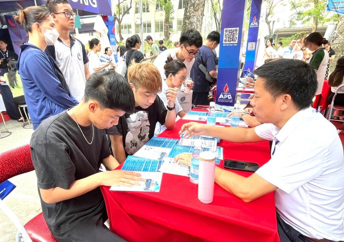 Bộ GD-ĐT lùi lịch công bố điểm chuẩn đại học năm 2025