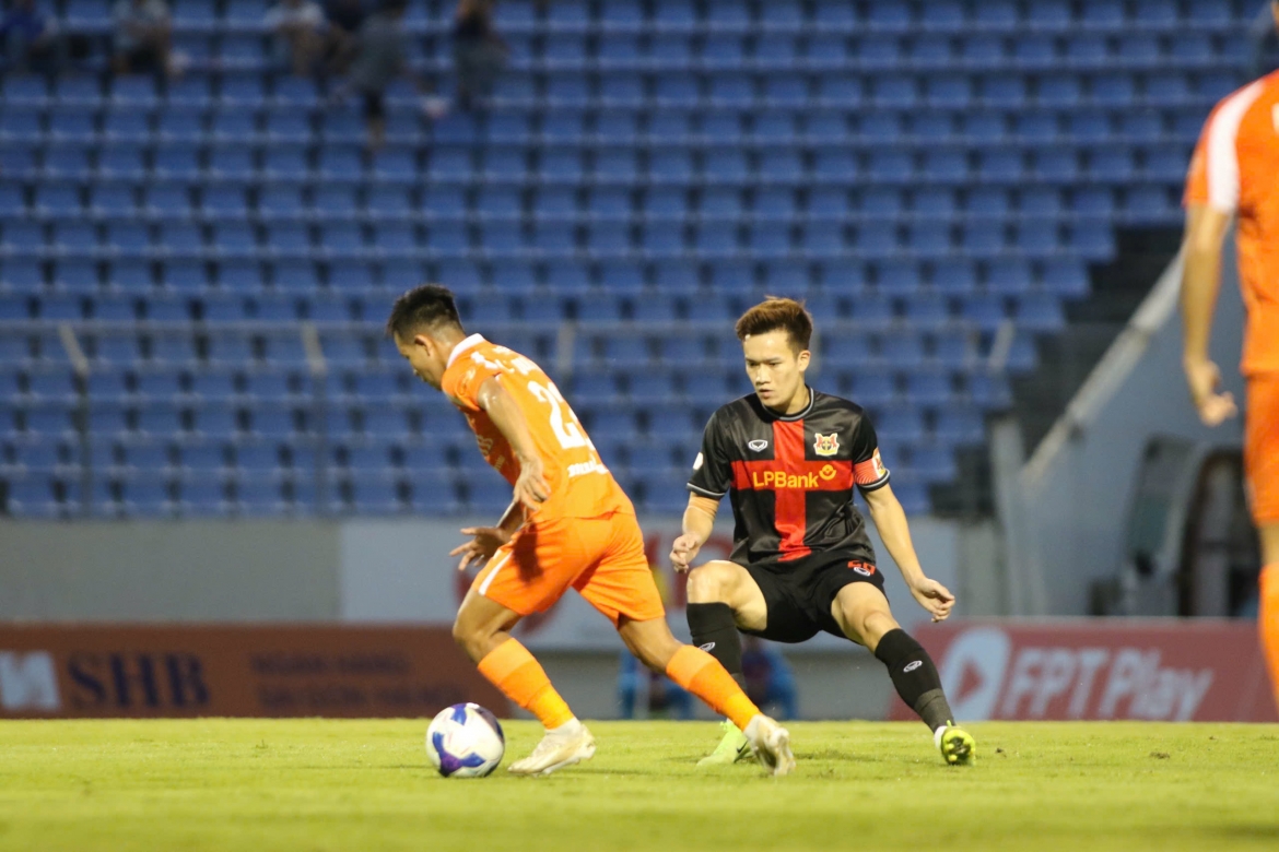 Doi hinh tieu bieu vong 3 v-league 2025 2026 An tuong hoang Duc hinh anh 1
