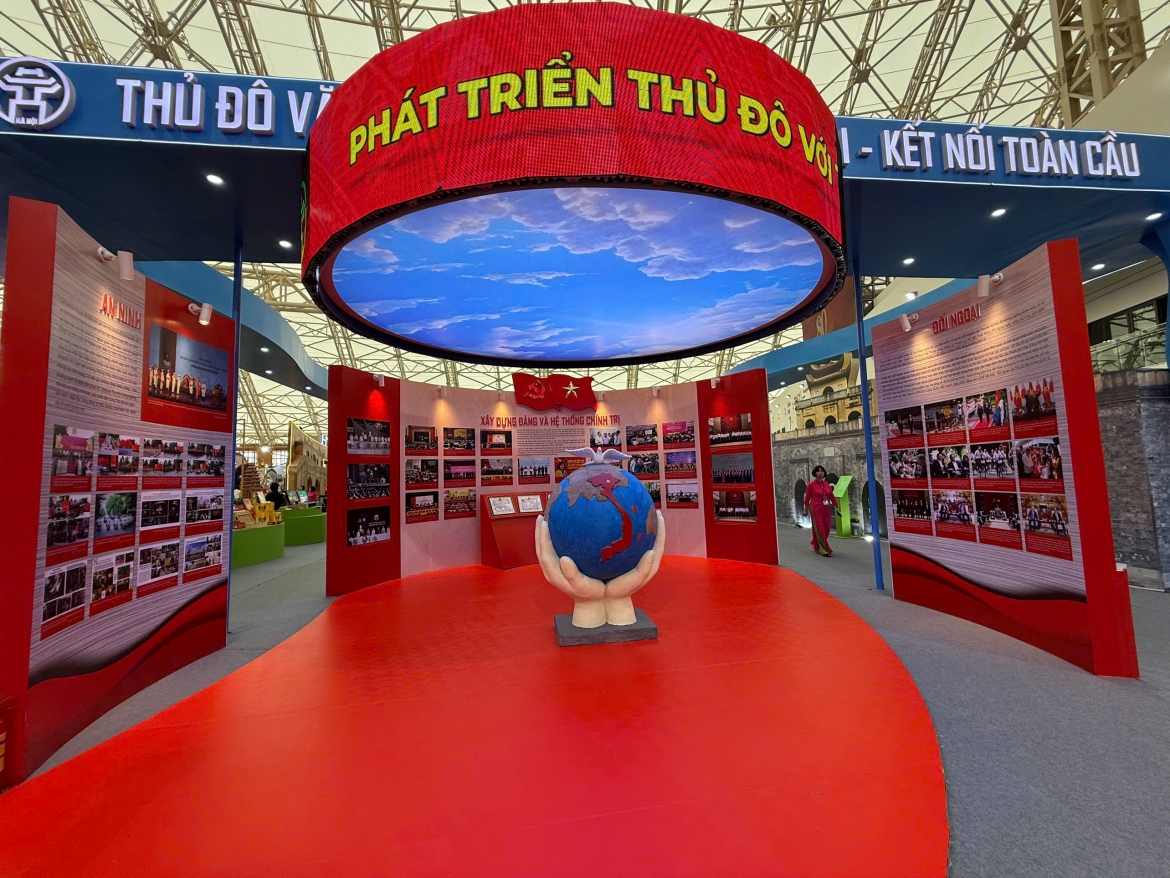 thu do van hien tu hao 80 nam dong hanh cung su phat trien cua dat nuoc hinh anh 2