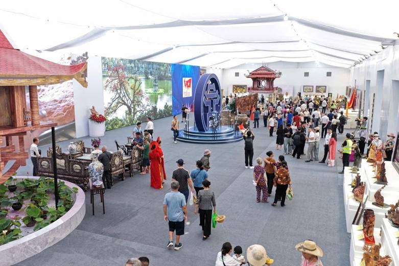 ha noi khang dinh ban sac van hoa va sang tao tai trien lam thanh tuu dat nuoc hinh anh 4
