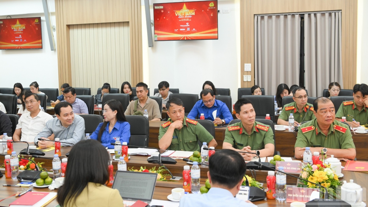  cung viet nam tien buoc lan toa nhung gia tri chua tung co tien le hinh anh 2