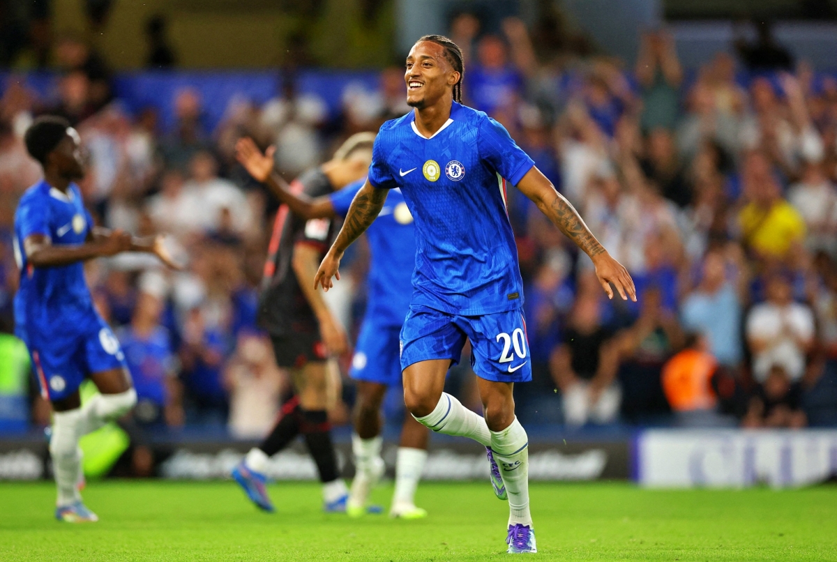 Joao Pedro ấn định chiến thắng 2-0 cho Chelsea. Joao Pedro ấn định chiến thắng 2-0 cho Chelsea.