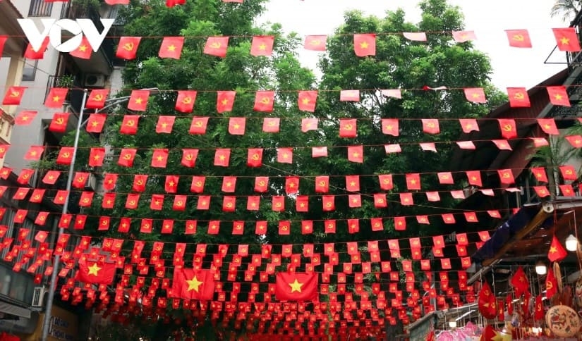 hang ma toy market gears up for national day celebrations picture 1
