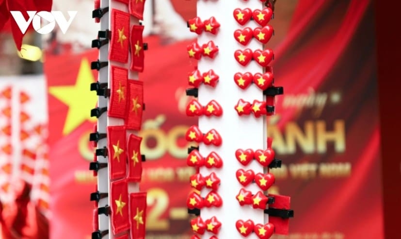 hang ma toy market gears up for national day celebrations picture 2