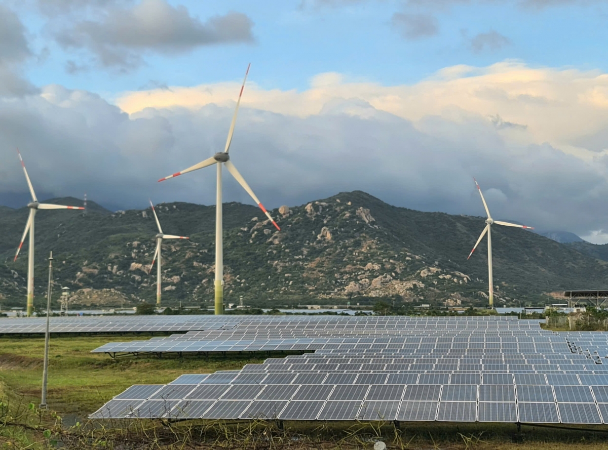 Khánh Hòa rút ngắn thủ tục đầu tư, hỗ trợ doanh nghiệp phát triển