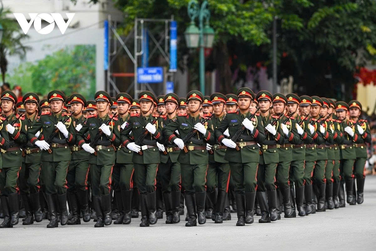 full-dress rehearsal of national day parade in spotlight picture 15 full-dress rehearsal of national day parade in spotlight picture 15