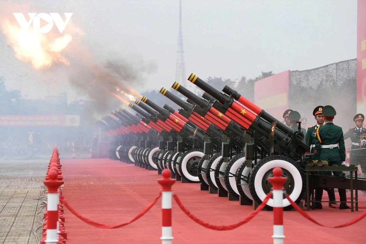 full-dress rehearsal of national day parade in spotlight picture 2 full-dress rehearsal of national day parade in spotlight picture 2