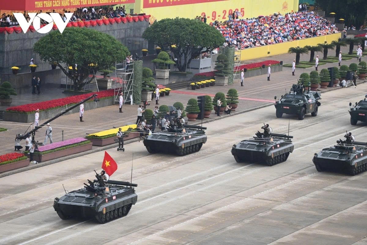 full-dress rehearsal of national day parade in spotlight picture 6 full-dress rehearsal of national day parade in spotlight picture 6