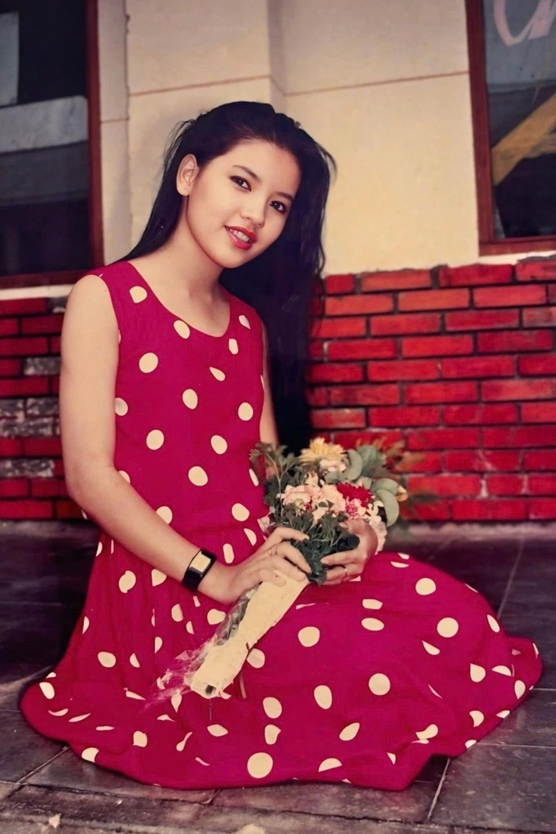 sao viet 8 8 le quyen tinh tu ben lam bao chau, cung con trai dao pho my hinh anh 3