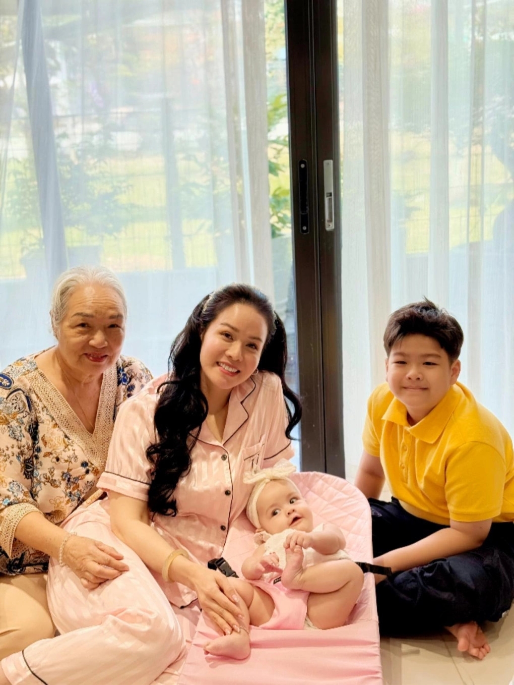 sao viet 5 8 quang minh to chuc sinh nhat lang man cho ban gai hinh anh 6