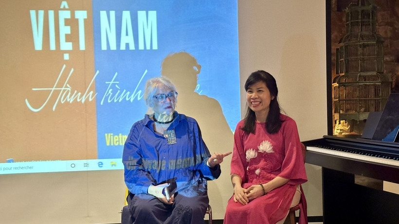 Photo book connects cultures of Vietnam and France