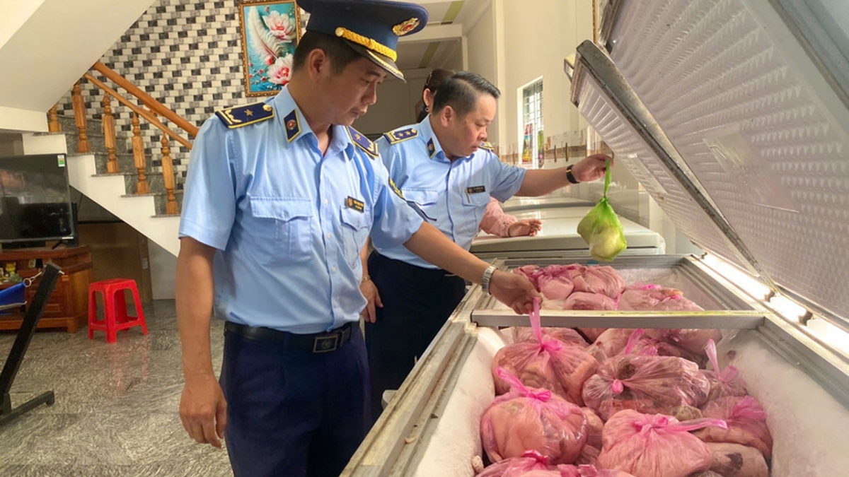 "Phù phép" các sản phẩm thủ công mất vệ sinh thành hàng thương hiệu