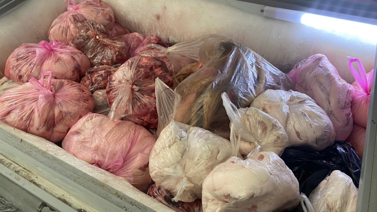 "Phù phép" các sản phẩm thủ công mất vệ sinh thành hàng thương hiệu