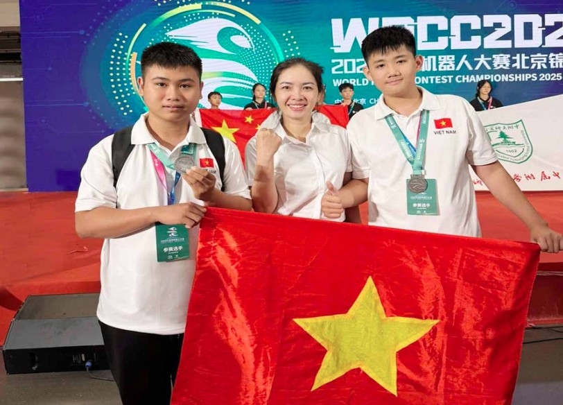 vietnamese students excel at world robot contest in china picture 1 vietnamese students excel at world robot contest in china picture 1