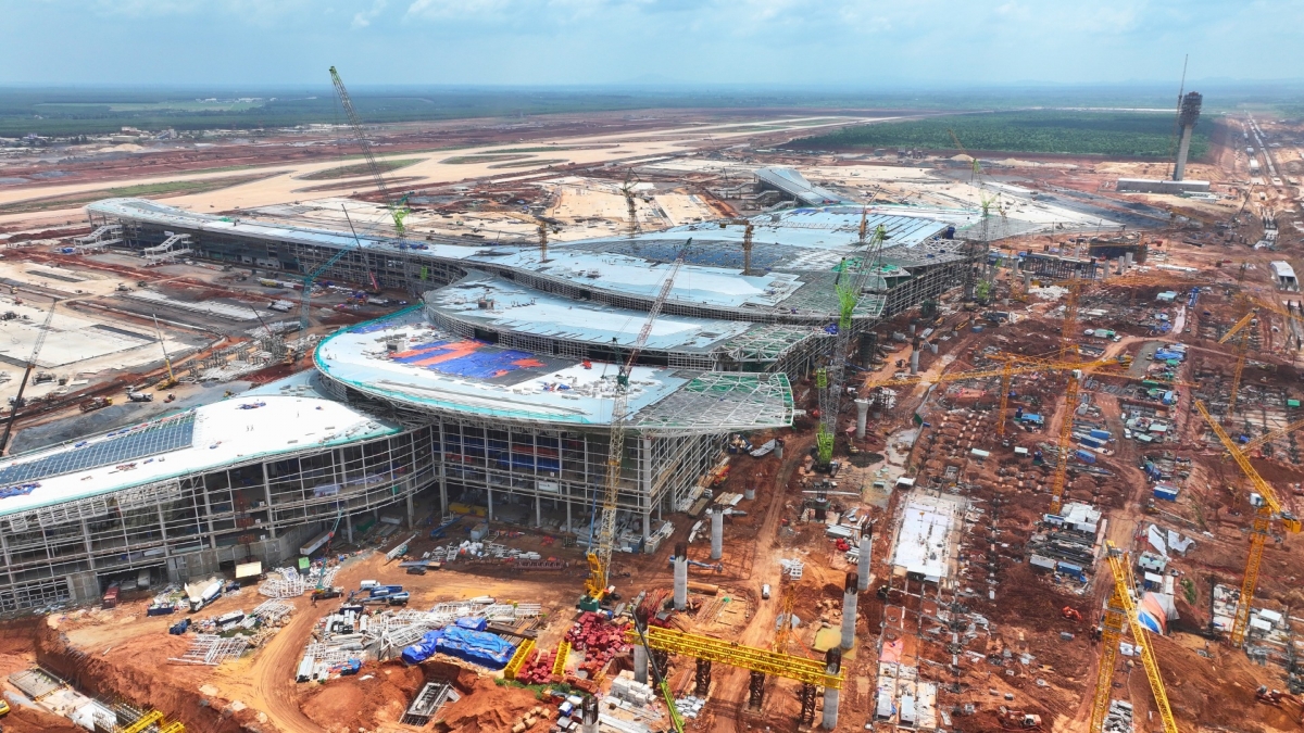 san bay long thanh se don cac chuyen bay quoc te, tan son nhat chi don chuyen bay noi dia hinh anh 1