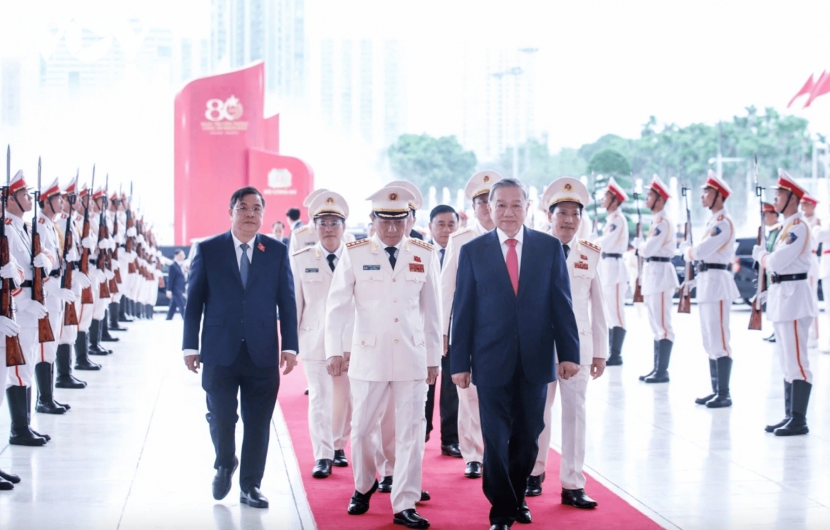 party and state leaders attend ceremony marking 80th anniversary of people s public security picture 1