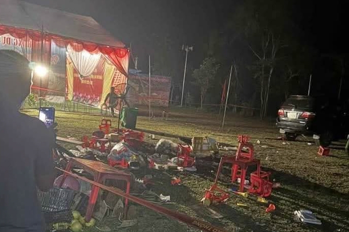 Tình trạng sức khỏe 11 nạn nhân vụ ô tô của cán bộ xã đâm đám đông xem văn nghệ