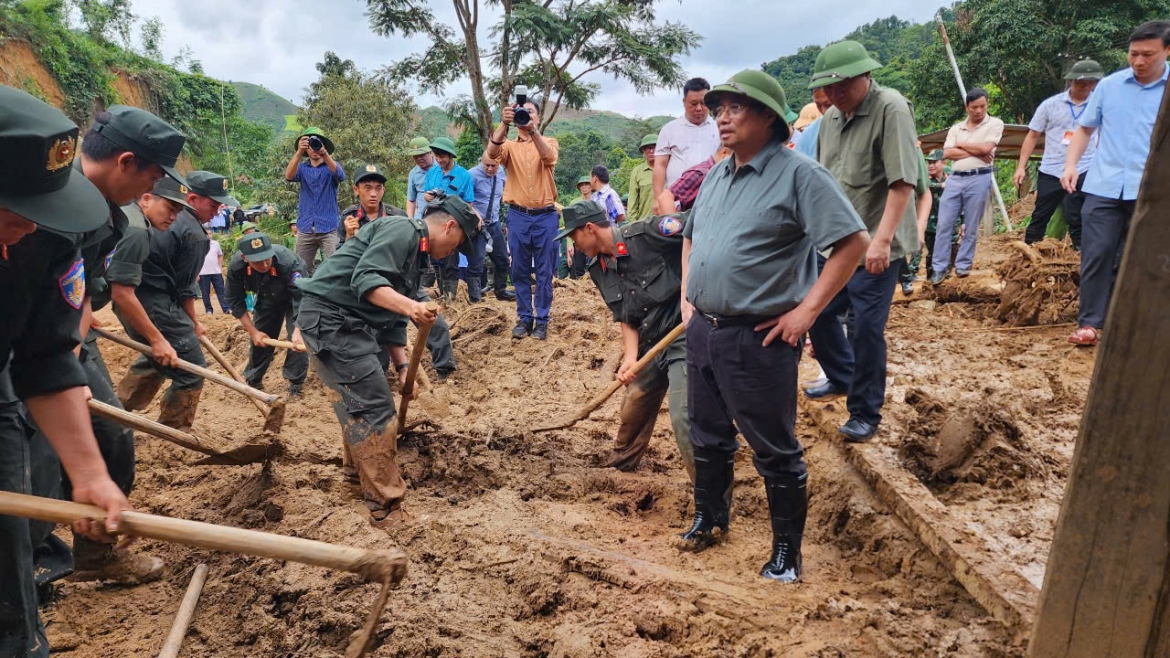 thu tuong kiem tra, chi dao cong tac khac phuc hau qua mua lu o Dien bien hinh anh 6
