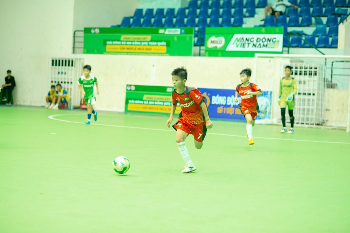 u11 hung yen lan dau vo dich giai bong da nhi dong toan quoc - cup nestle milo 2025 hinh anh 2