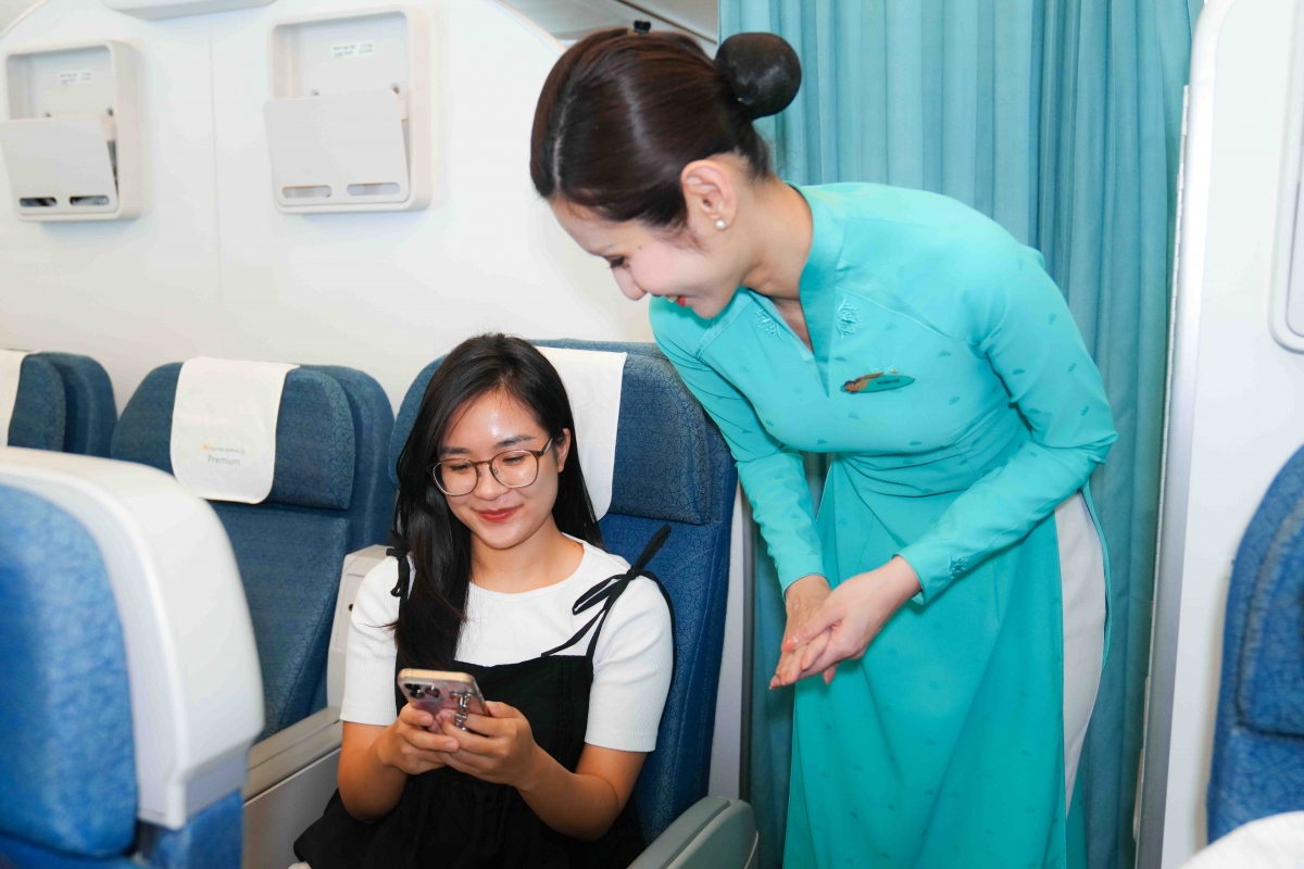 Khách của Vietnam Airlines có thể truy cập nhiều gói internet tốc độ cao trên máy bay