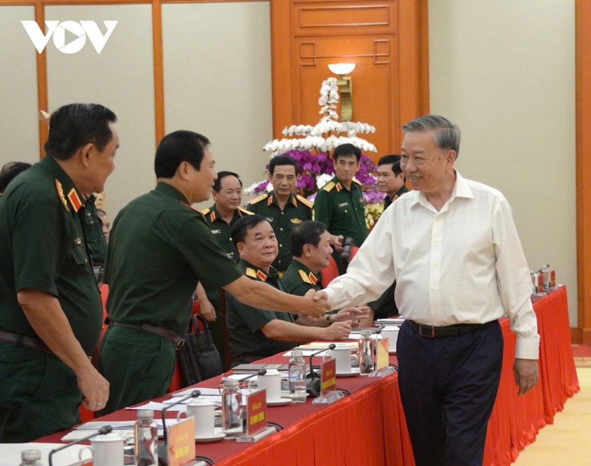 bo chinh tri cho y kien van kien, nhan su Dai hoi Dang bo quan doi lan thu xii hinh anh 2