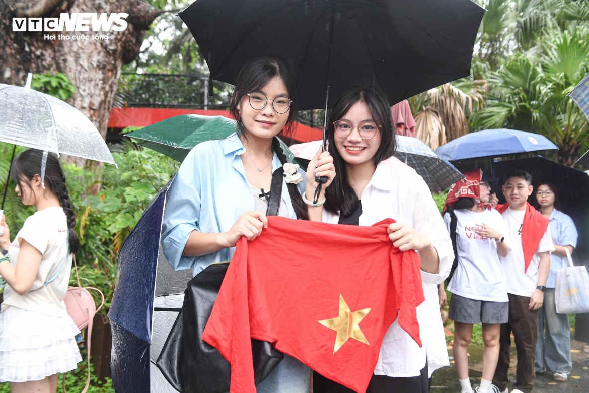khan gia doi mua xep hang cho trai nghiem cong nghe thuc te ao vr hinh anh 10