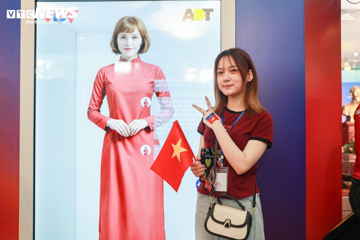 nhung khan gia dau tien trai nghiem tro ve thoi khac thieng lieng hinh anh 7