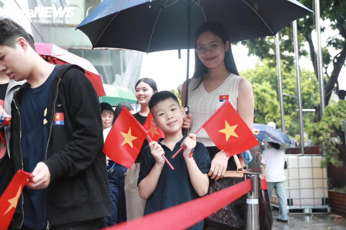 nhung khan gia dau tien trai nghiem tro ve thoi khac thieng lieng hinh anh 8