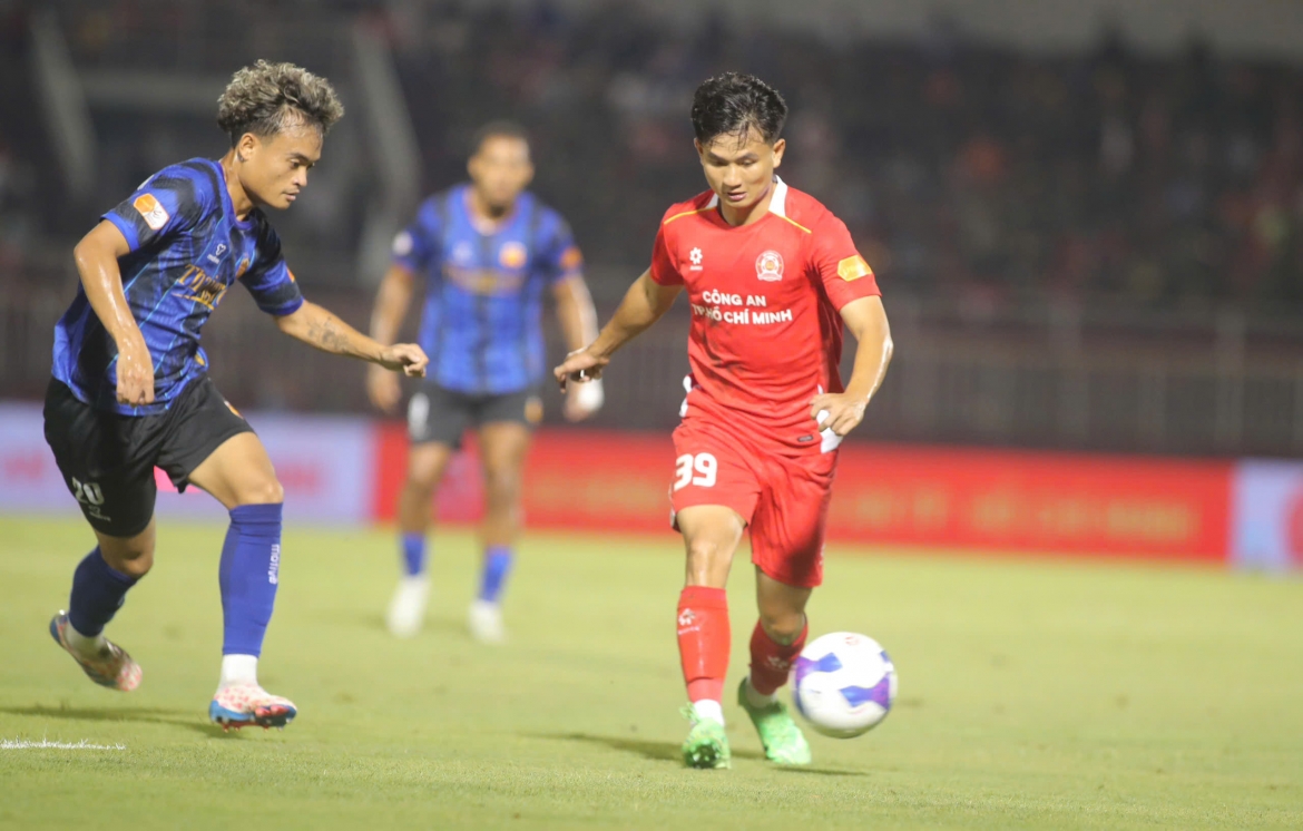 ket qua bong da hom nay 28 8 hagl thua clb ca tp.hcm, lam nguy o v-league hinh anh 15
