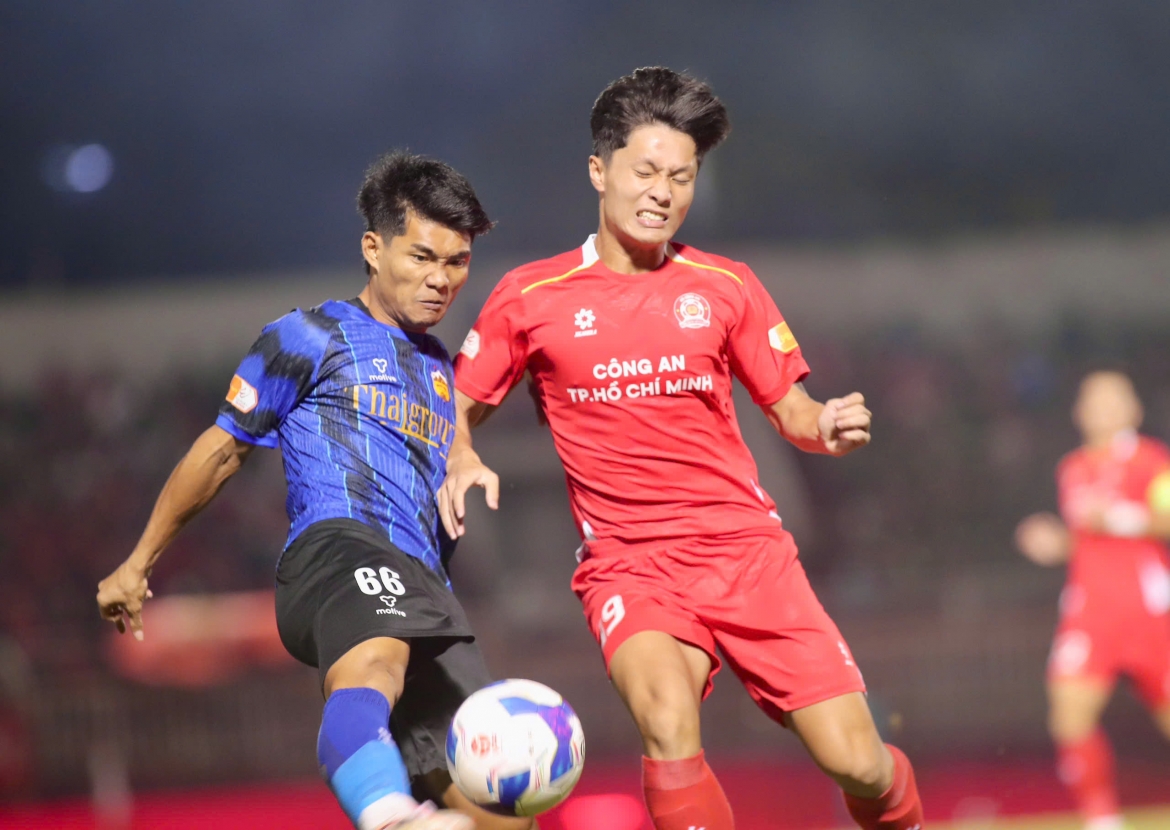 ket qua bong da hom nay 28 8 hagl thua clb ca tp.hcm, lam nguy o v-league hinh anh 16