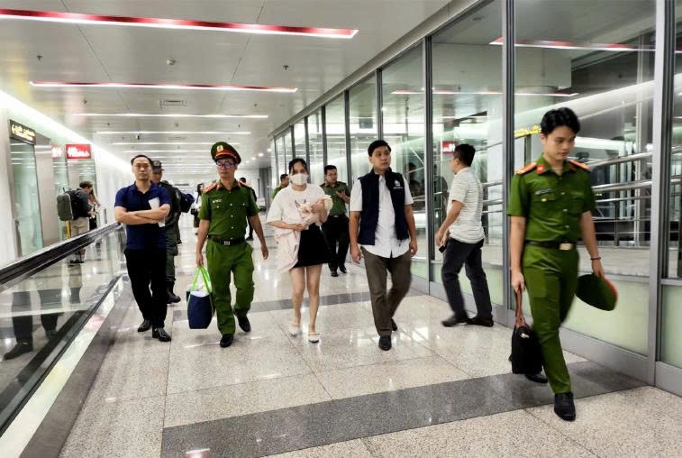 Hàng xóm bàng hoàng: Vợ chồng "Madam Ngo" hóa ra là trùm lừa đảo nghìn tỷ