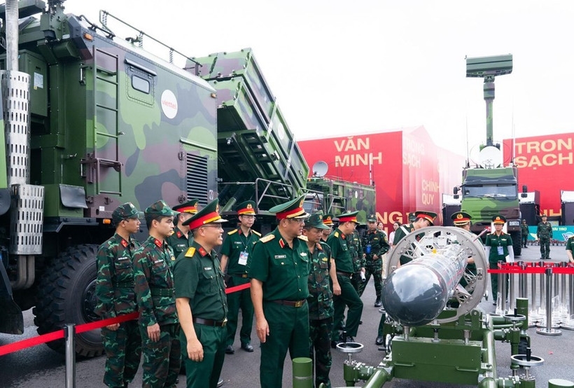 high-tech military, civilian technologies showcased at national exhibition picture 1 high-tech military, civilian technologies showcased at national exhibition picture 1