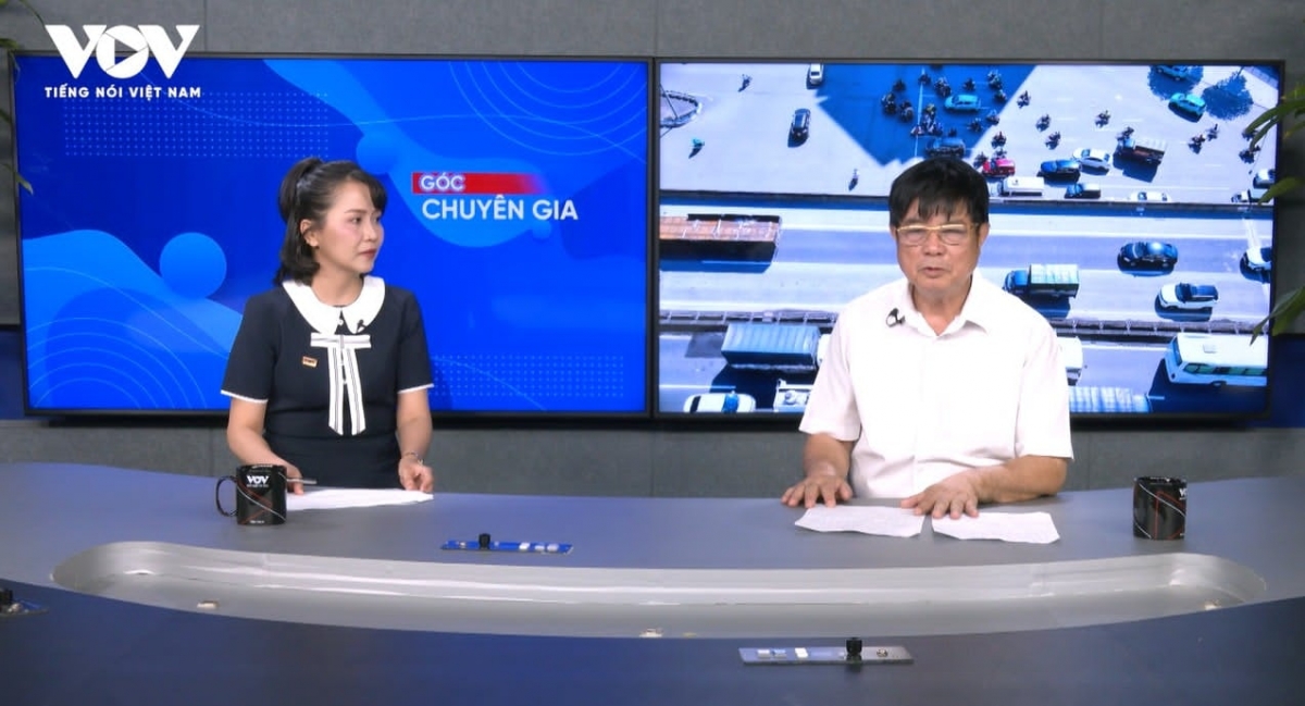 Chuyển đổi phương tiện, lập vùng phát thải thấp: Hà Nội cần làm gì để đạt hiệu quả?